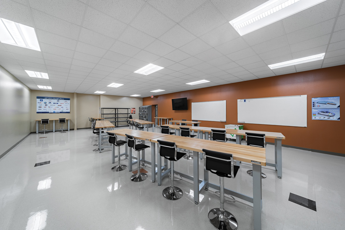 Western Benton County/NWTI Career Center — Classroom
